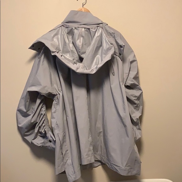 Fabletics Jacket with snap-off hood - Picture 5 of 6